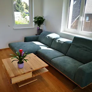 cosy-apartment-next-to-the-center-of-graz.graz-austria-hotels.com/