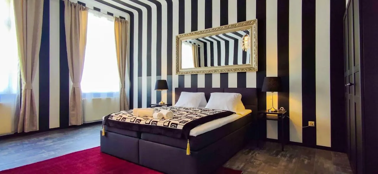 Highlight Apartment St Charles Church Vienne